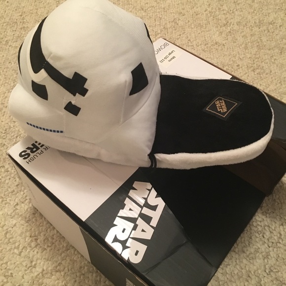 Star Wars Other - Men’s Star-Wars slippers size L (10-11) NWT